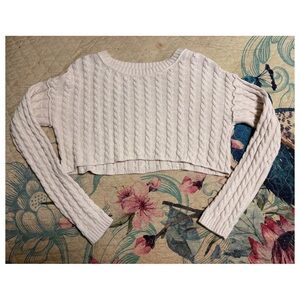Cropped Cable Knit Sweater - Ivory